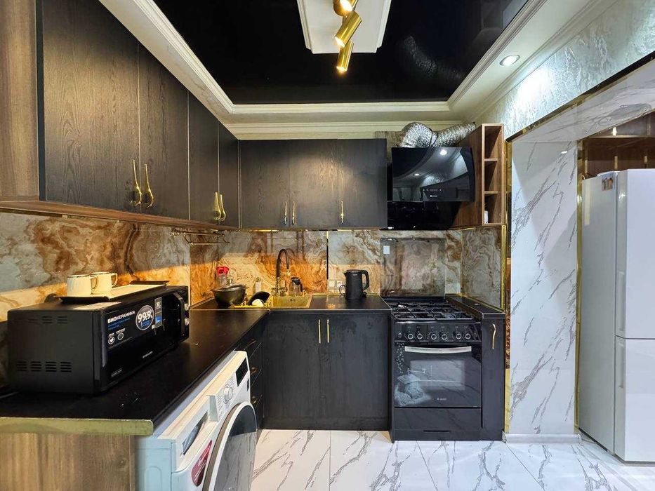 Центр города Kvartira  2х-комнатная с Обстановкой