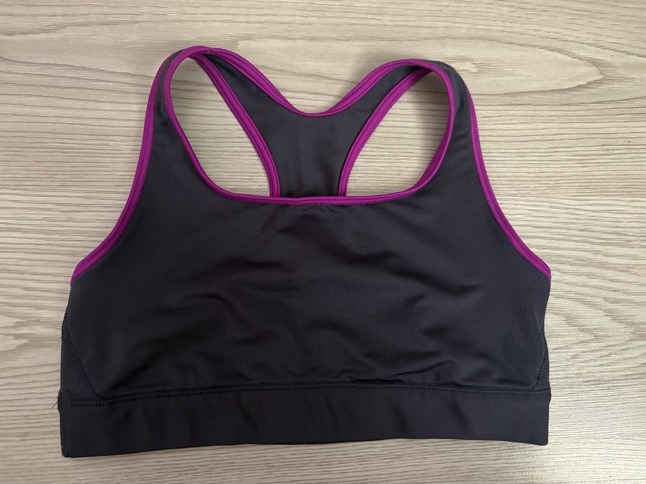 Bustiera Under Armour, noua, fara eticheta, mar S