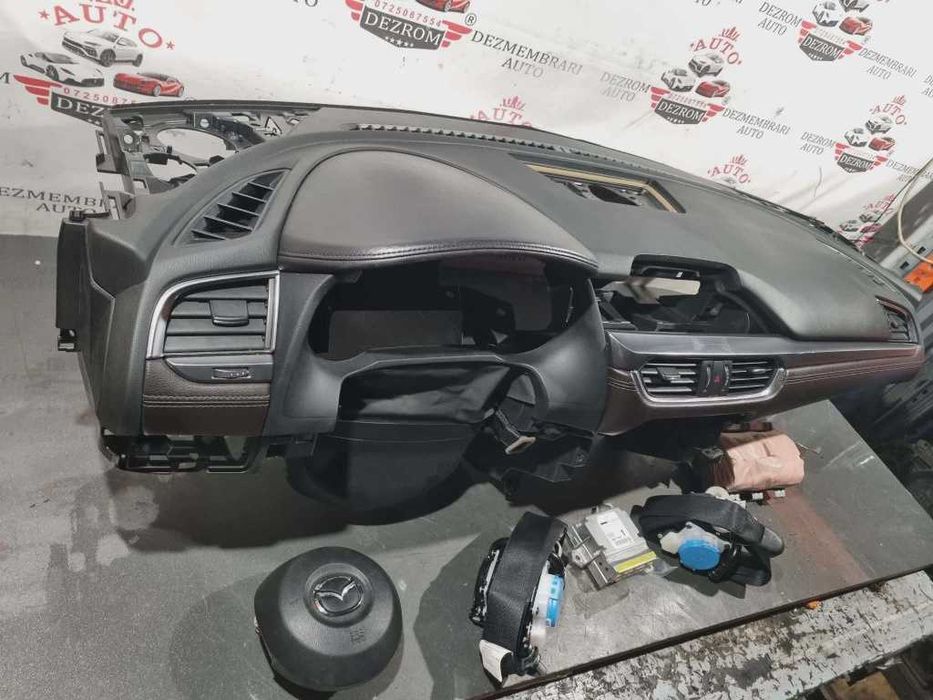 Plansa bord GMG56035002 Mazda 6 GJ
