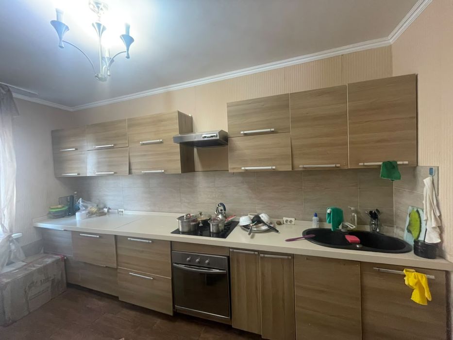 Продам кухонный гарнитур, без техники.