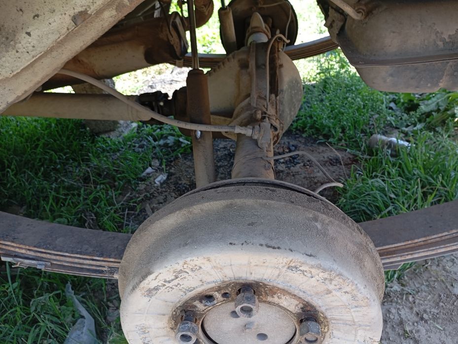 zadnimos va oldi mos sotiladi