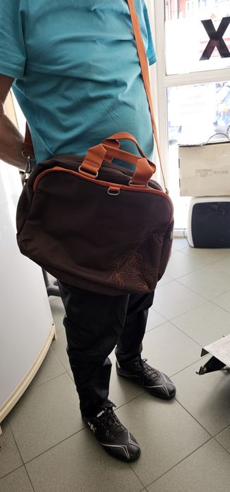 American Tourister лаптоп чанта