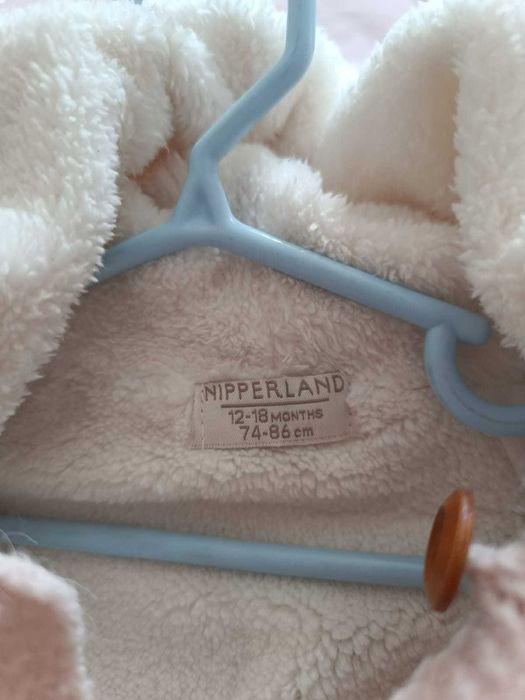 Комбинезоны в отличном состоянии на девочку  3-6-9 месяцев