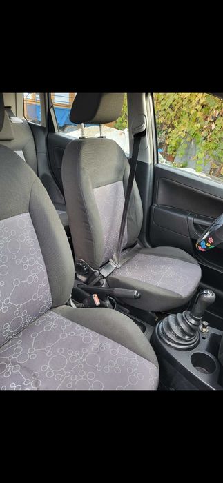Ford Fiesta 2008 super intretinut