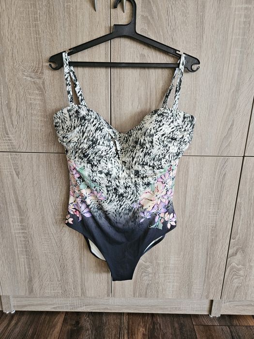 Дамски бански костюм Триумф 42/Xl