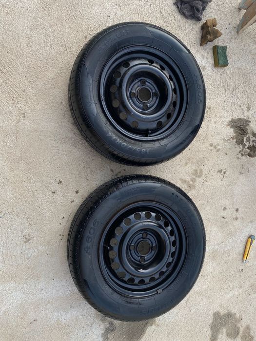 Автомобильный шина