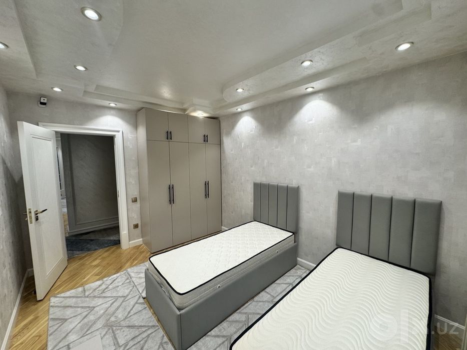 Банковская квартира метро Новза И-24,  4/3/4 140м² за мечетью Новза