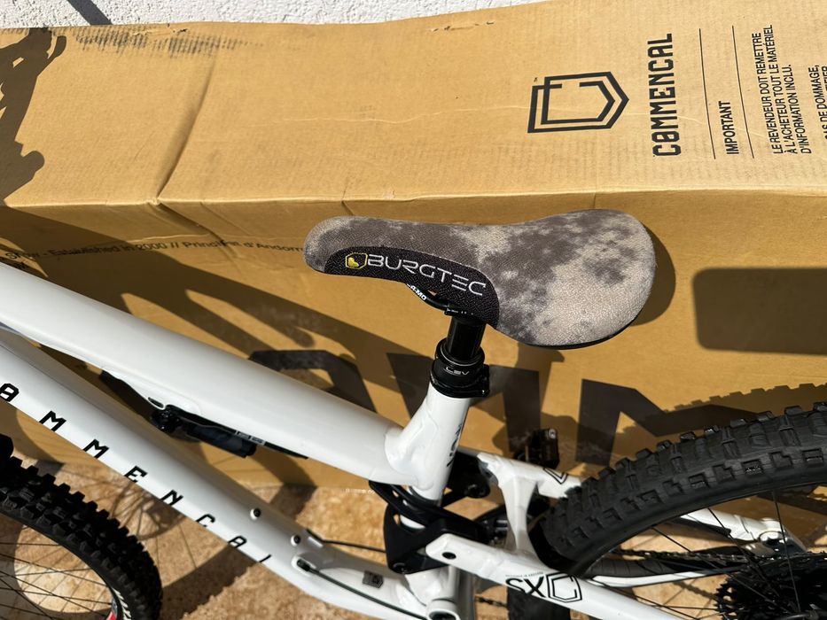Commencal meta sx v4 race pure white