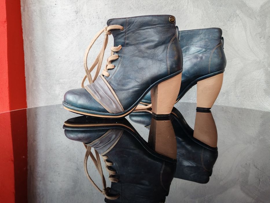 Боти от естествена кожа Feud