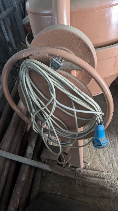 Vând betoniera italiana