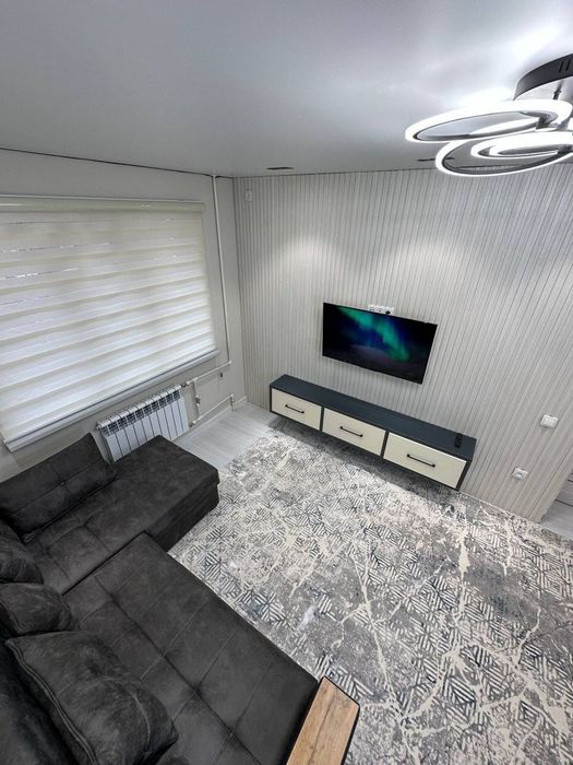 Срочно продаю 1 комнатную квартиру метро Новза