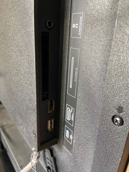 Телевизор Sharp 22 инча