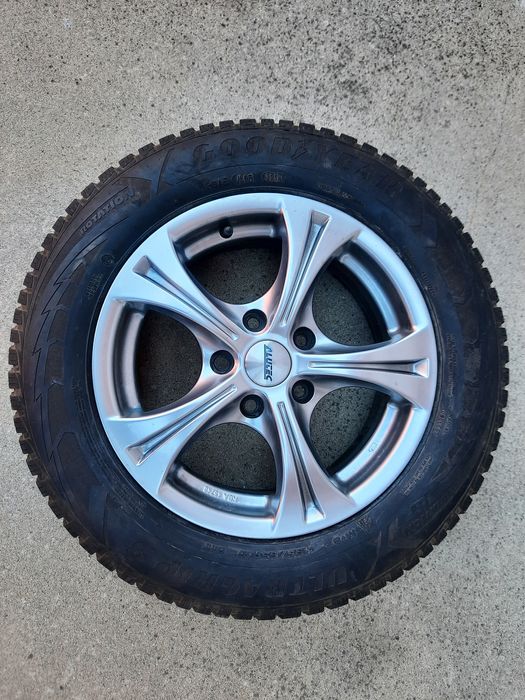 Зимни гуми Goodyear 195/65 R15 джанти Alutec