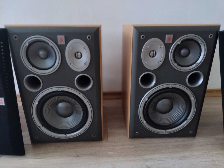 Тонколони JBL Northridge E Series E50