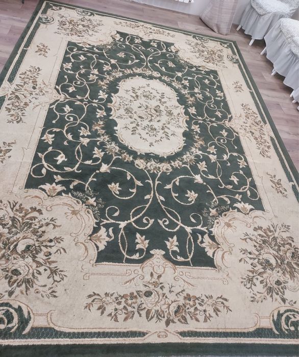 Ковер шерстиной продается