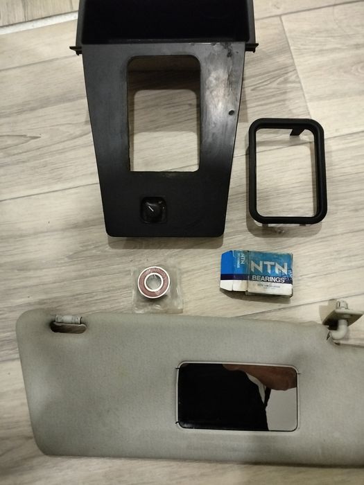 Продам запчасти на Мерседес Сешку