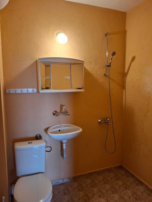 Дава се под наем Двустаен апартамент в Велико Търново, Акация - 60 кв.м за 255 € - Снимка #8