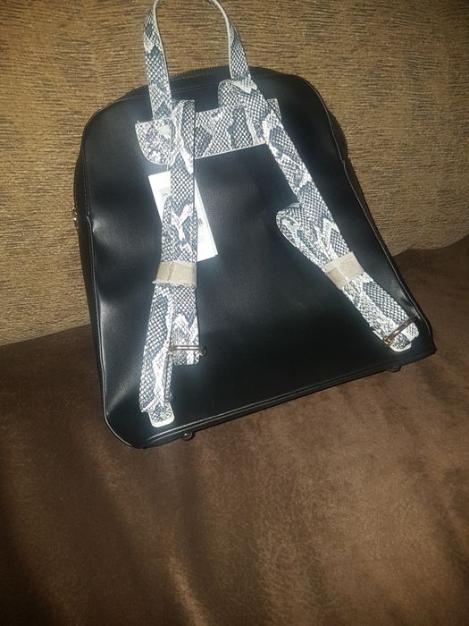 Дамска раницапродовам