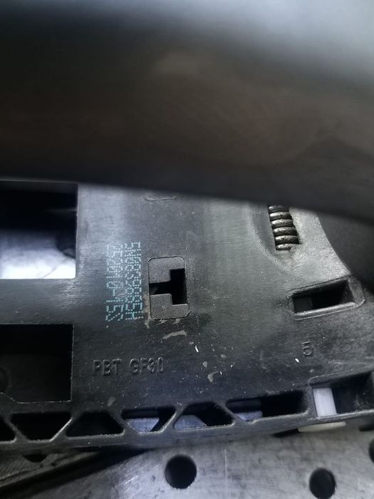 Maner usa stanga spate vw golf 6 5k 5n0839885h