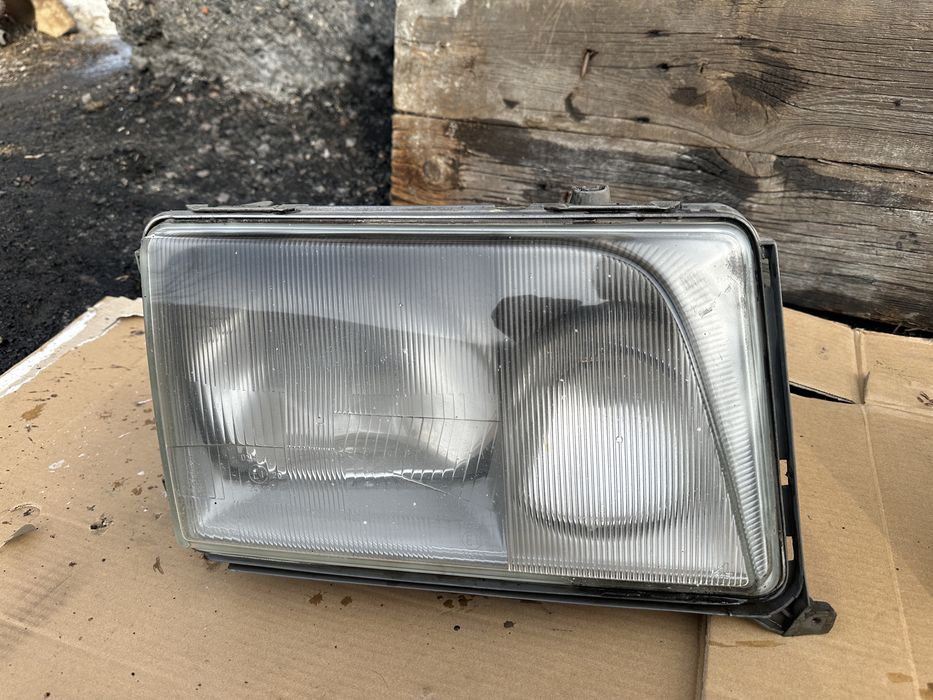 Фары оригинал мерседес 124 рестайлинг.