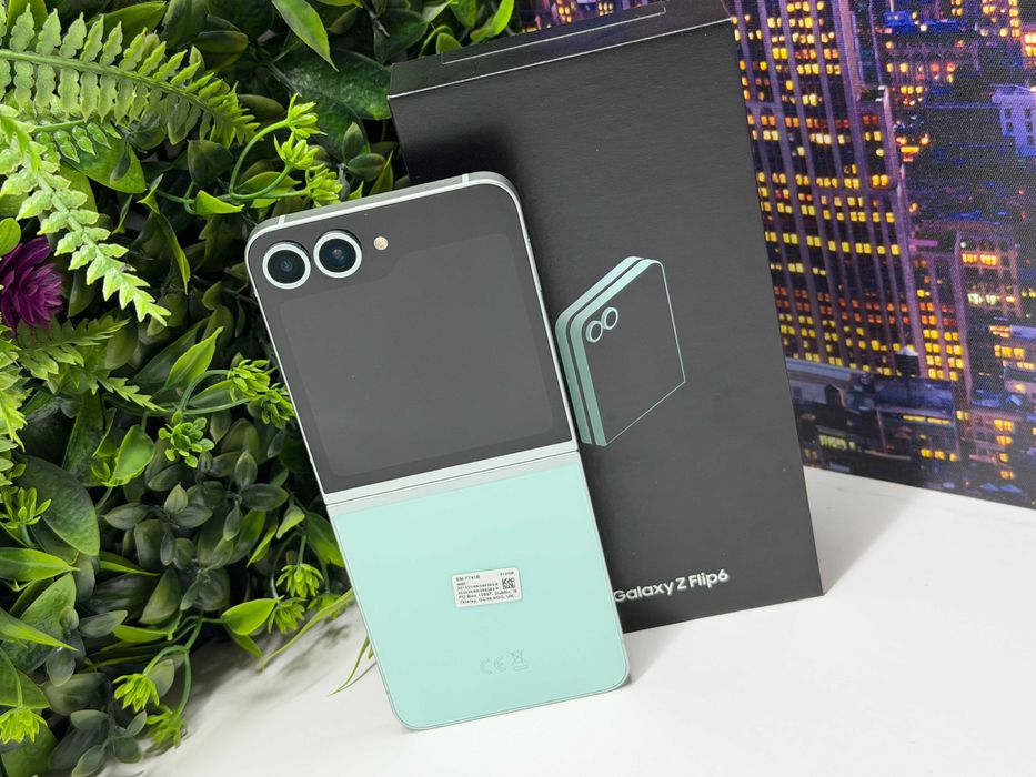 Samsung Z Flip6 512GB Mint Гаранция