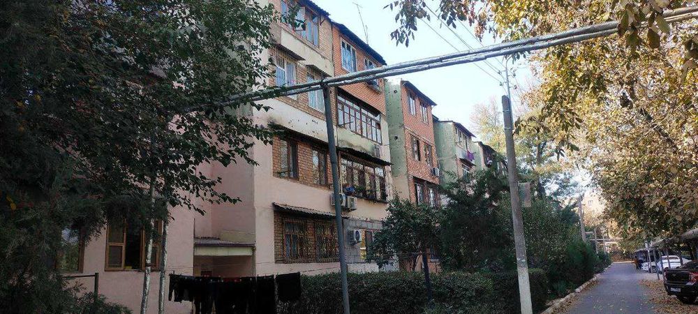 Срочно! 5-комнатная квартира 100м², Мирзо-Улугбек, рядом Эко базар(МА)