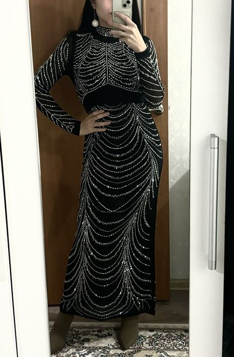 Вечернее платье с камнями