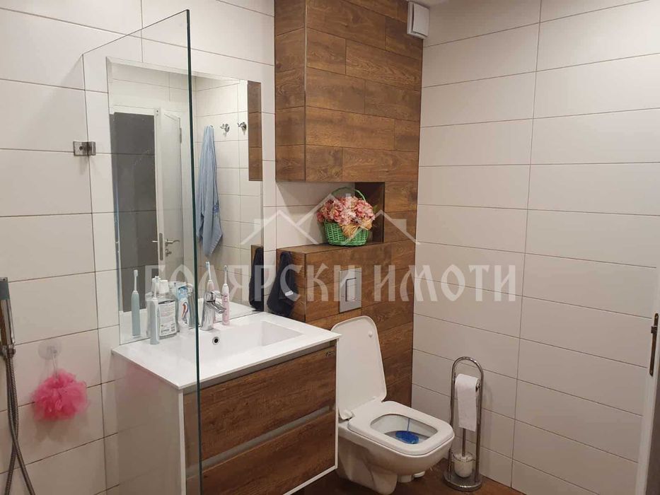 Продава се Тристаен апартамент в Велико Търново, Бузлуджа - 117 кв.м за 1582 €/кв.м - Снимка #8