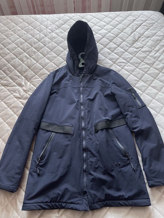 Продам демисезонную куртку