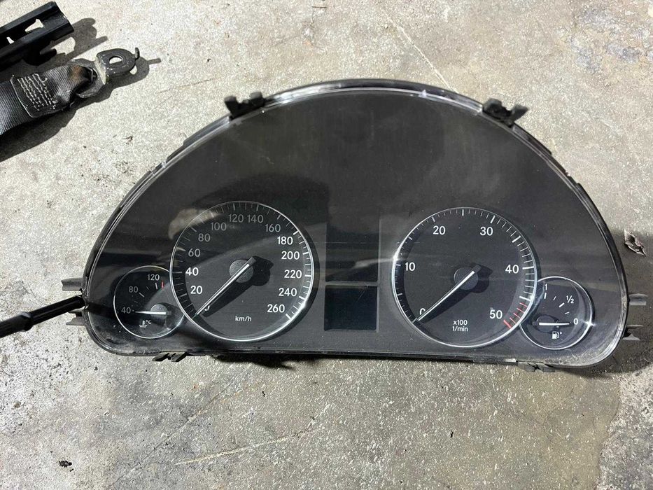 ceasuri bord mercedes cclass 2.2cdi 2007 facelift