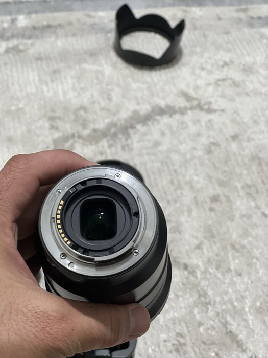 Sony 18-105 F4 G master обектив
