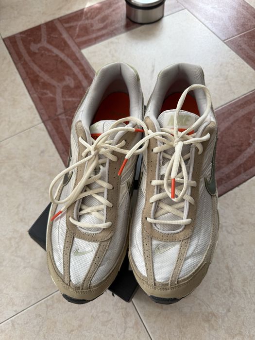 Nike Revolution Series