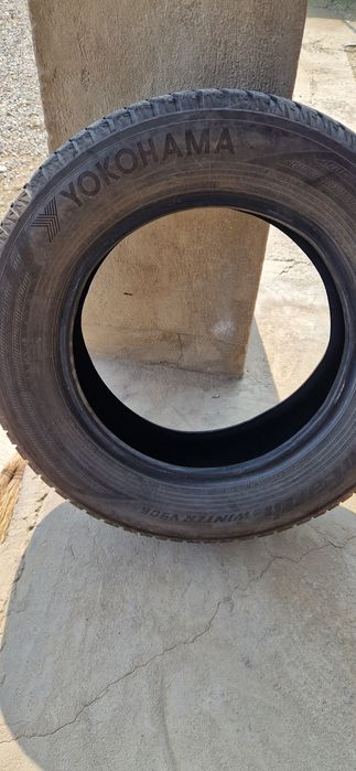 Продам зимние шины YOKOHAMA