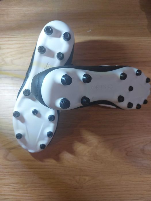 Футболни бутонки размер 41 Sondico, нови