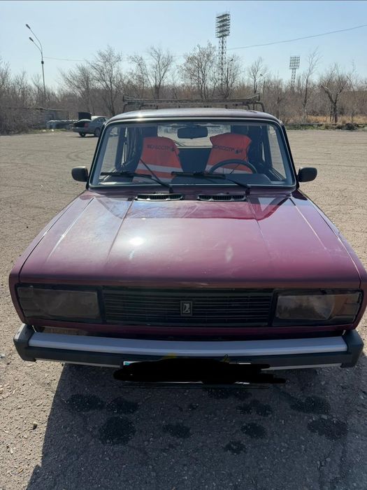 Продаю машину не дорого