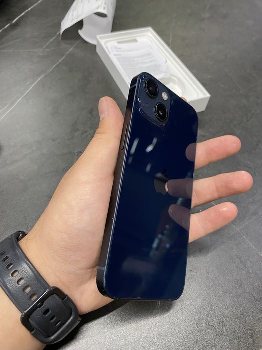 Продам Айфон 13 в идеале
