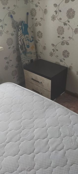Продам спальный гарнитур