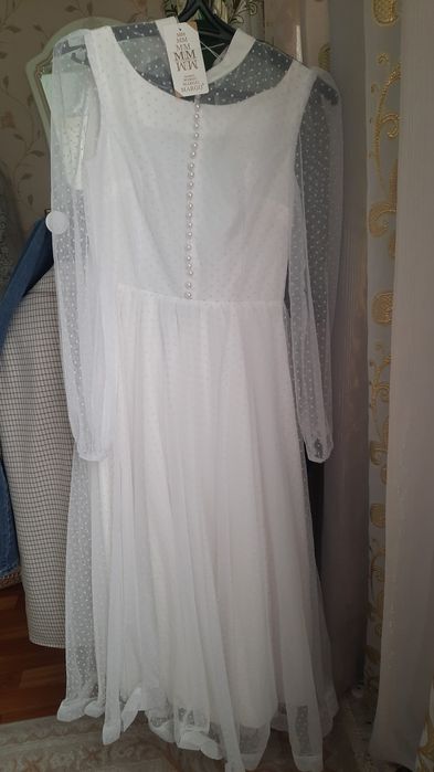 Женская одежда платья