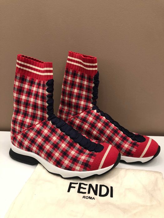 gen balenciaga speed soseta dama 37, full box, retail price 620 euro