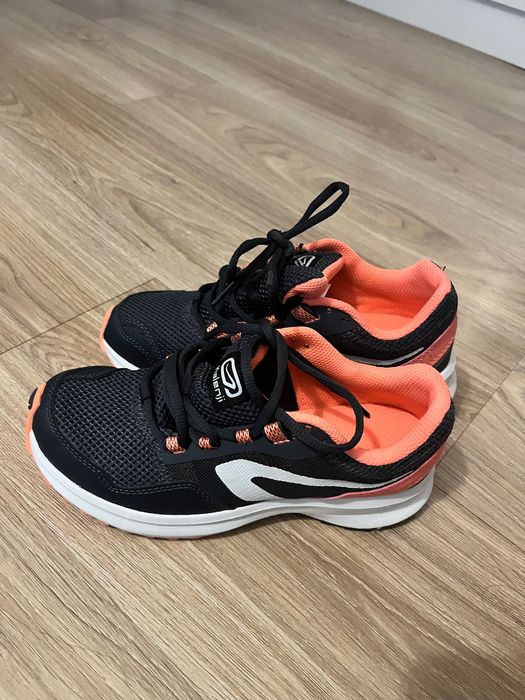 Спортни маратонки