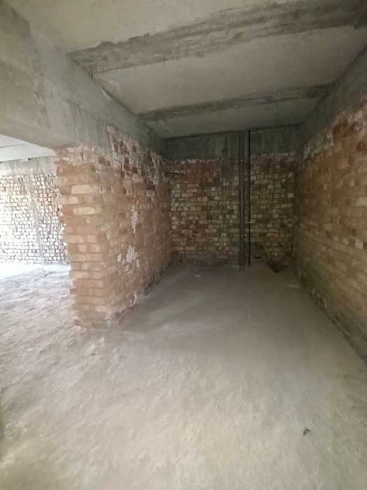 2х комнатная квартира 64кв/м на 2 этаже в состоянии коробки, Супер