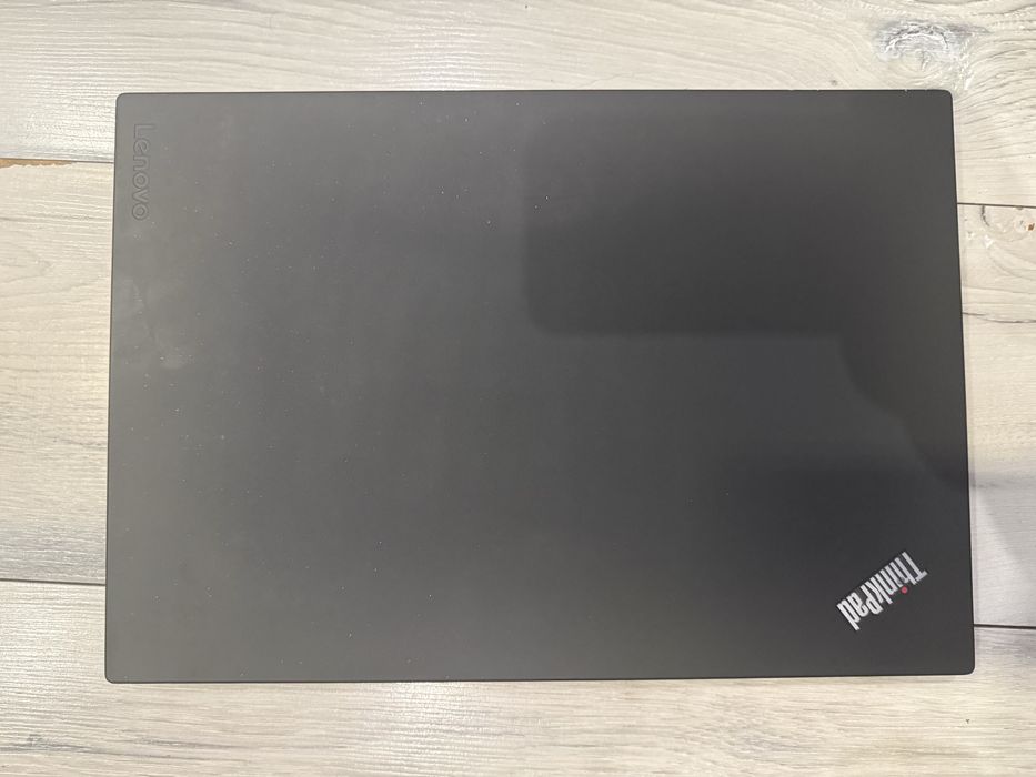 Lenovo ThinkPad T570-i5-7200u/8гб/250гб ссд/подсветка
