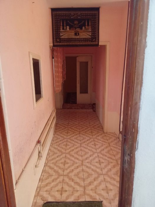 Uy ijaraga beriladi iloji bolsa oilali insonlarga