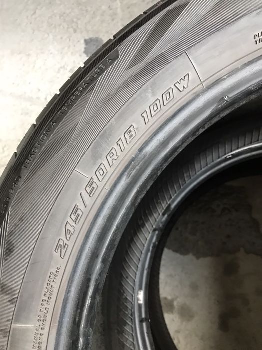245/50/18 Yokohama 2 броя 6 мм