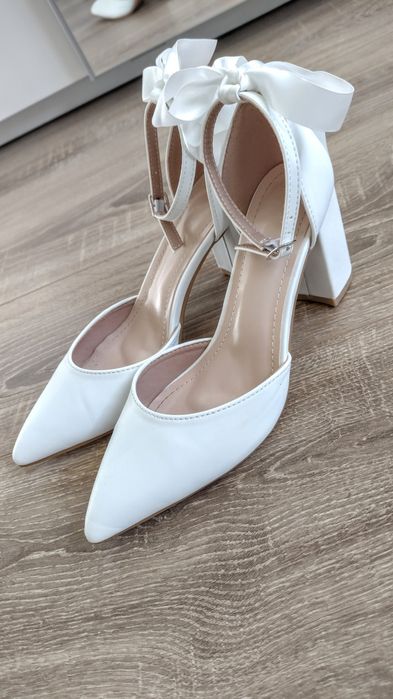 Sandale elegante mărimea 38