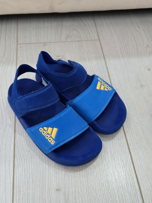 Детские  сандали Adidas original