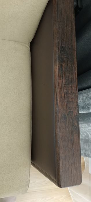 Продается диван в хорошем состоянии