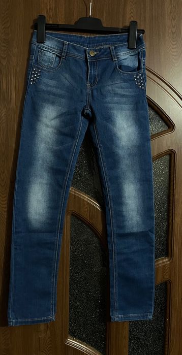 Blugi damă noi H&M, Zara