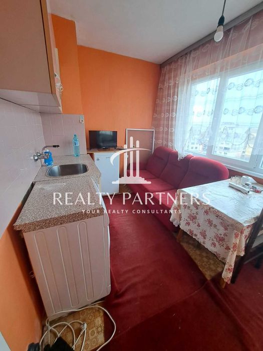 Продава се Четиристаен апартамент в Перник, Изток - 91 кв.м за 1154 €/кв.м - Снимка #3