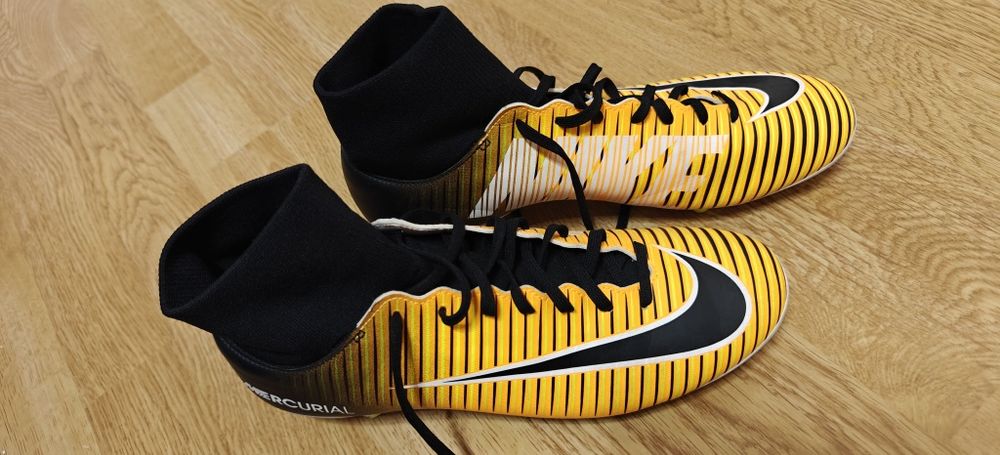 ghete fotbal  Mercurial
